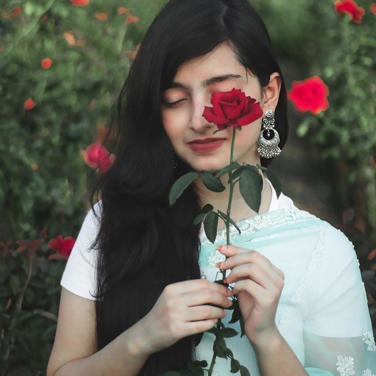 Jordan Lee, Client Relations Director, discussing corporate gifting strategy with business clients